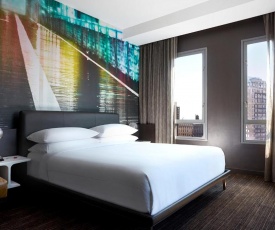 New York Marriott at the Brooklyn Bridge