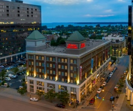 Hampton Inn & Suites Buffalo/Downtown