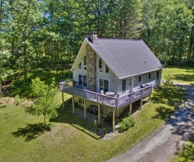 Spacious Home with Deck, Grill and Delaware River View