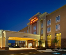 Hampton Inn & Suites - Buffalo Airport