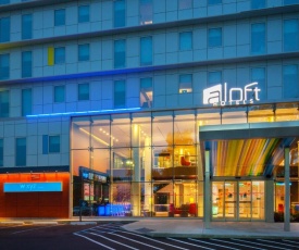 Aloft New York LaGuardia Airport