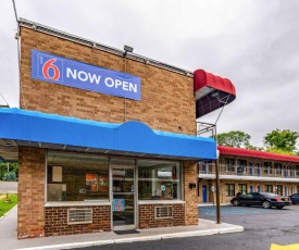 Motel 6-Elmsford, NY - White Plains