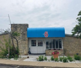 Motel 6-Hamburg, NY