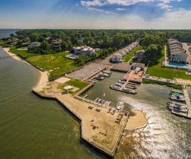 Colonial Shores Resort