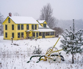 Bark Eater Inn