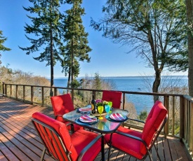 Kingston Home with Deck - 5 Minutes to Private Beach