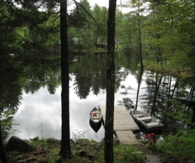 Hide-A-Way Waterfront Cottages