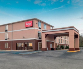 Red Roof Inn & Suites Biloxi