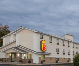 Super 8 by Wyndham Latham - Albany Airport