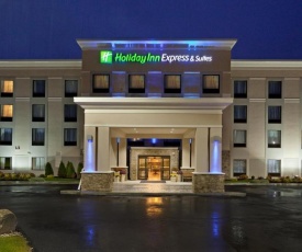 Holiday Inn Express & Suites Malone, an IHG Hotel