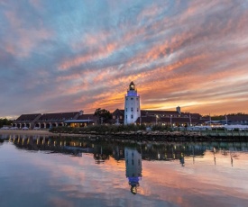 Gurney's Star Island Resort & Marina