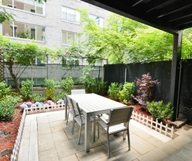 Large Garden Apartment - Good for Large Groups