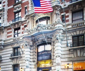 The Hotel at Fifth Avenue