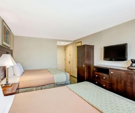 Hillcrest Hotel Near JFK Airtrain