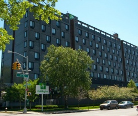 Holiday Inn LaGuardia Airport at Citifield / Flushing, an IHG Hotel