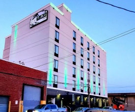 LeTap Hotel near AirTrain JFK Airport