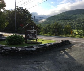 Cave Mountain Motel